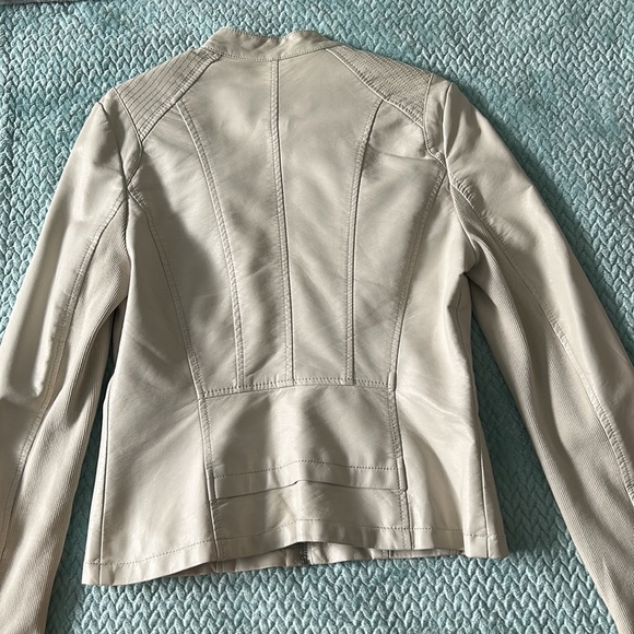 Black Rivet Jacket - Picture 4 of 7